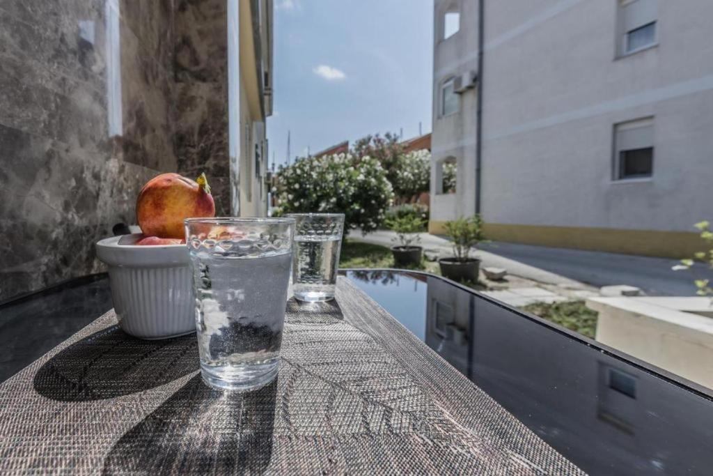 Trojanovic Apartments ティヴァト エクステリア 写真